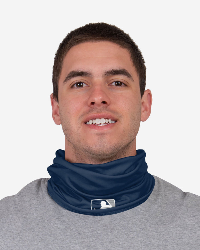 New York Yankees On-Field Gameday Gaiter Scarf FOCO - FOCO.com