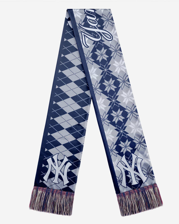 New York Yankees Reversible Ugly Scarf FOCO - FOCO.com