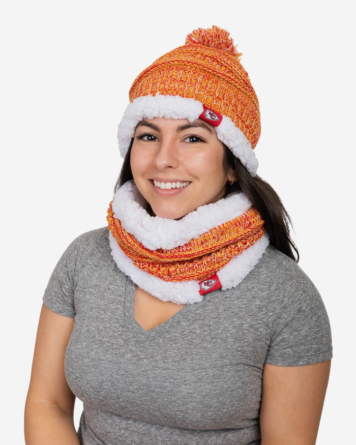 Kansas City Chiefs Womens Color Wave Chunky Beanie & Gaiter Scarf Set FOCO - FOCO.com