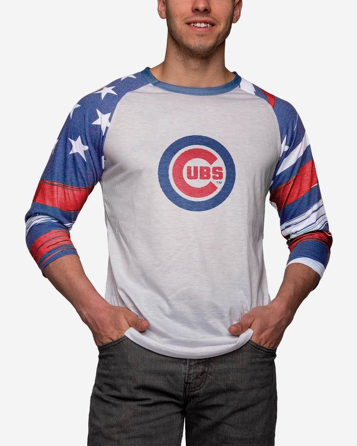 Chicago Cubs Americana Raglan T-Shirt FOCO S - FOCO.com