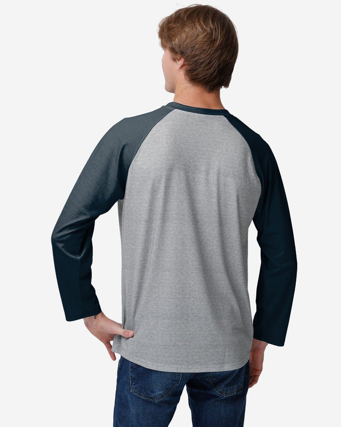 Chicago Bears Gray Big Logo Raglan T-Shirt FOCO - FOCO.com