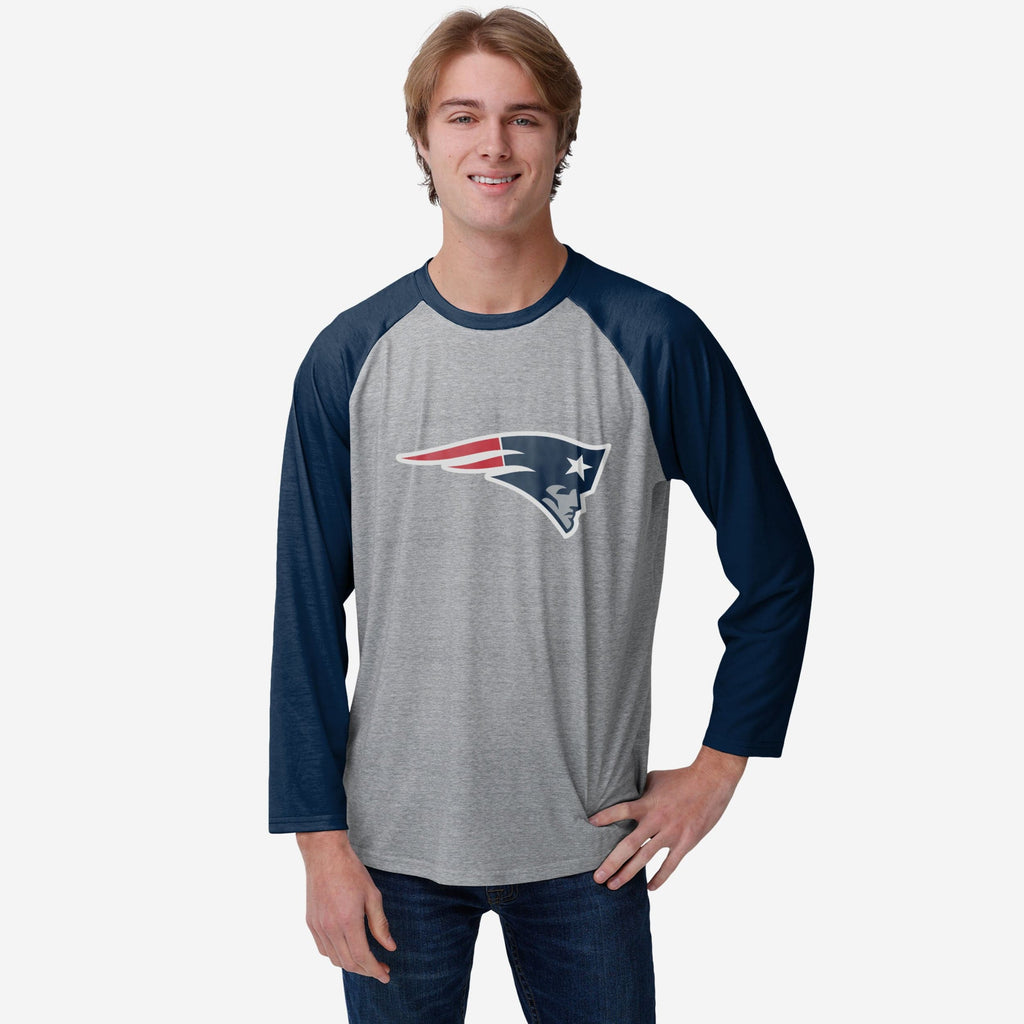 New England Patriots Gray Big Logo Raglan T-Shirt FOCO S - FOCO.com