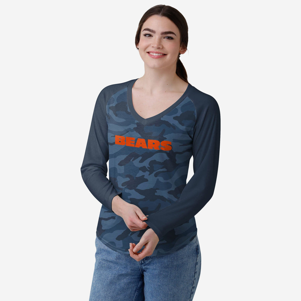 Chicago Bears Womens Wordmark Tonal Camo Raglan T-Shirt FOCO S - FOCO.com