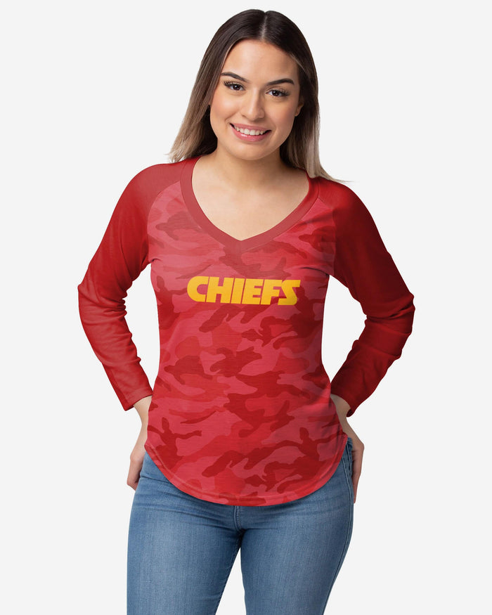 Kansas City Chiefs Womens Wordmark Tonal Camo Raglan T-Shirt FOCO S - FOCO.com