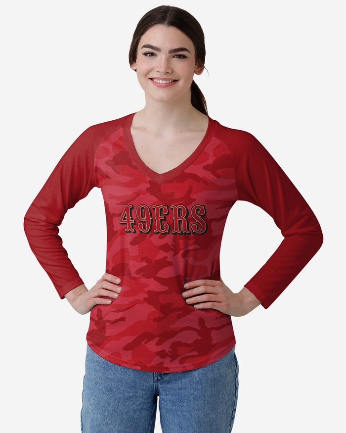 San Francisco 49ers Womens Wordmark Tonal Camo Raglan T-Shirt FOCO S - FOCO.com