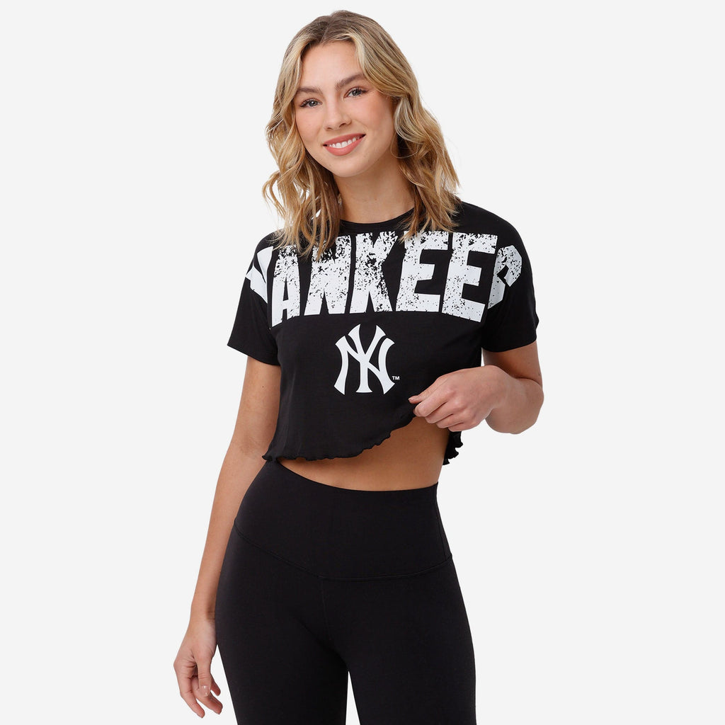 New York Yankees Womens Petite Distressed Wordmark Crop Top FOCO S - FOCO.com