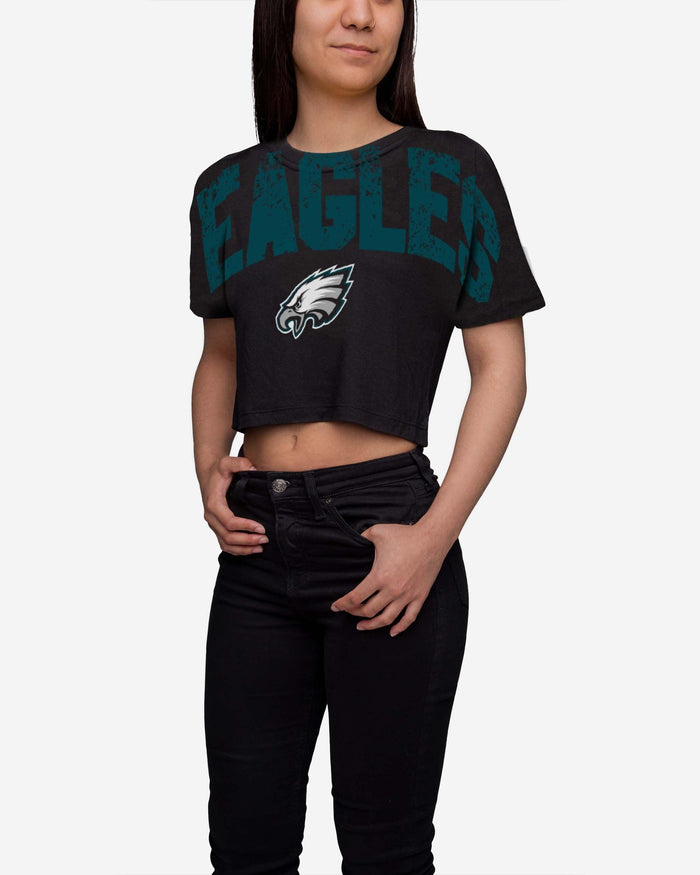 Philadelphia Eagles Womens Petite Distressed Wordmark Crop Top FOCO S - FOCO.com