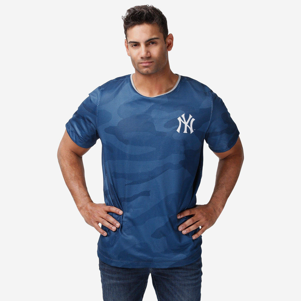 New York Yankees Reversible Mesh Matchup T-Shirt FOCO S - FOCO.com