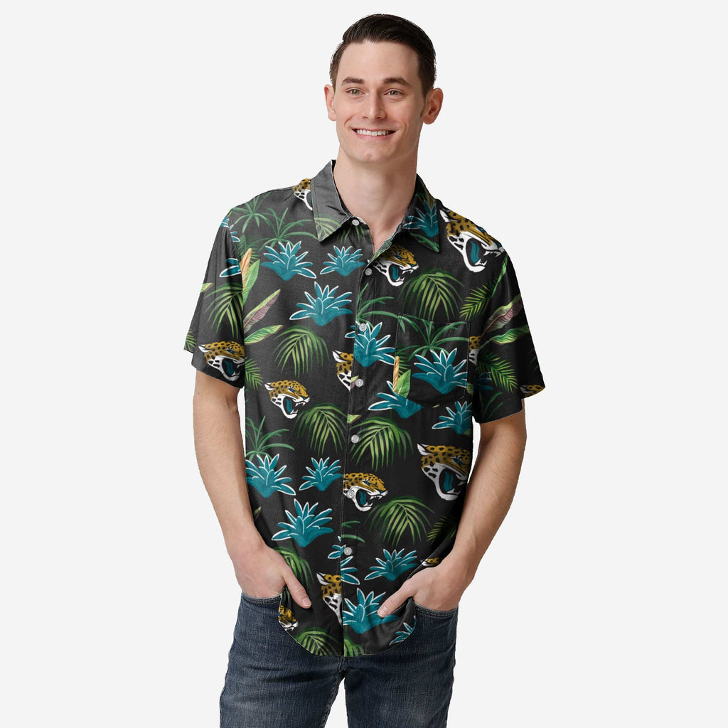 Jacksonville Jaguars Victory Vacay Button Up Shirt FOCO S - FOCO.com